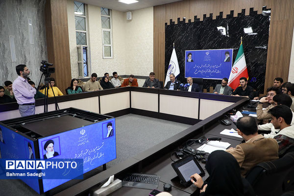 نشست صمیمی وزیر آموزش و پرورش با مدال آوران المپیادهای علمی