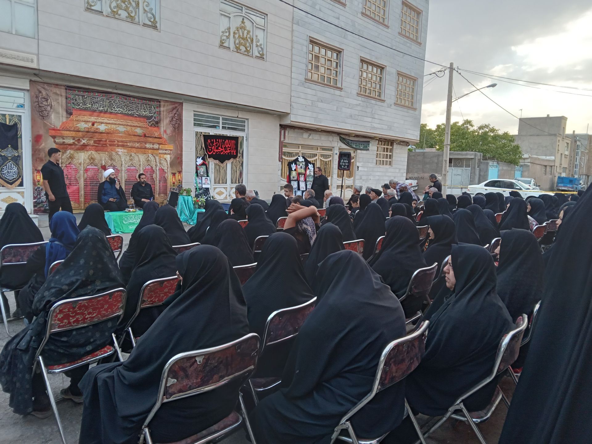 عزاداری عاشقان اهل‌بیت (ع) در کوچه پنج‌تن نیشابور 