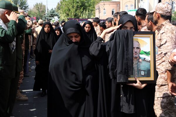 تشییع پیکر شهید نارنجی در ارومیه