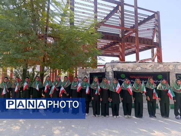 عطر‌افشانی و غبارروبی مزار شهدای بستک