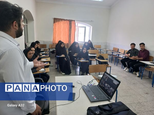 برگزاری اردوی آموزشی خبرنگار دانش‌آموزان منطقه افشار