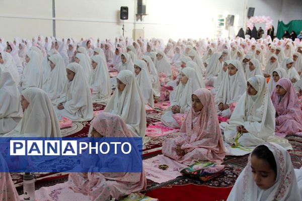 آغاز فصل بندگی در فضای شور و معنویت