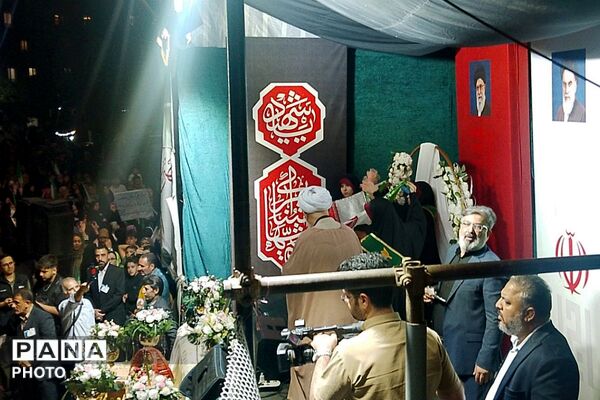 جشن ازدواج ساده ۴۷ زوج جوان؛ جلوه‌ای همانند پیوند آسمانی