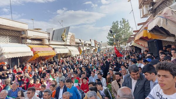 ملکان در پرتو هنر و معنویت؛ جشن میلاد امام رضا (ع) در بازار نوسازی شده