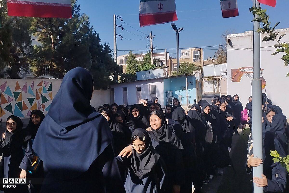 اول مهر در مهردخت پیشوا؛ زنگ شروع یک سال پر از امید و دوستی
