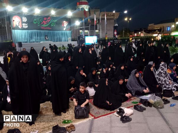 فریادِ سرخِ همدان در بدرقه شهید