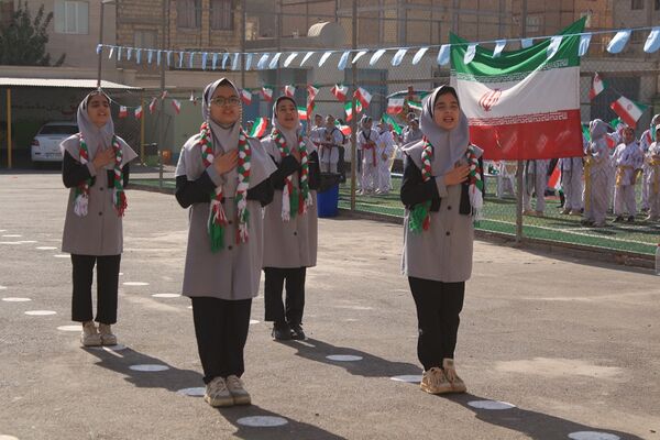 برگزاری المپیاد ورزشی درون مدرسه‌ای در بهارستان‌دو
