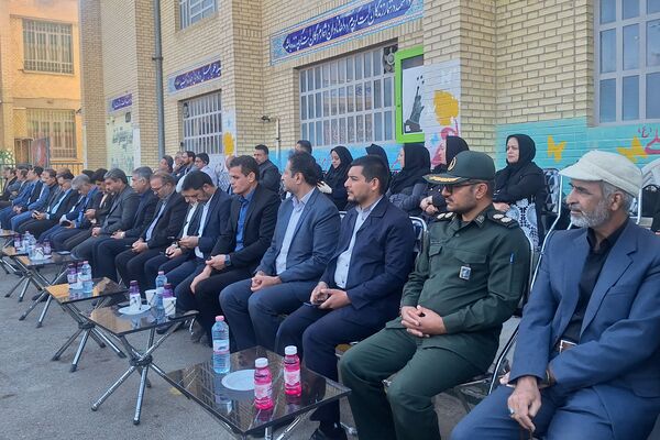 زنگ بیداری و استکبارستیزی دانش آموزان در مدارس شیراز 