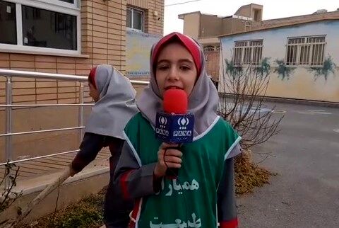 کاشت نهال در دبستان محمودی ۲ شهرضا/ فیلم