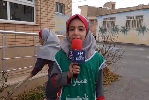 کاشت نهال در دبستان محمودی ۲ شهرضا/ فیلم