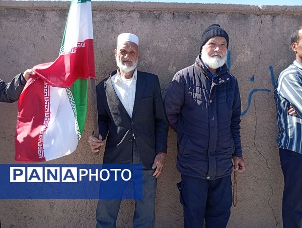 حضور مردم روستای براباد در راهپیمایی روز جهانی قدس
