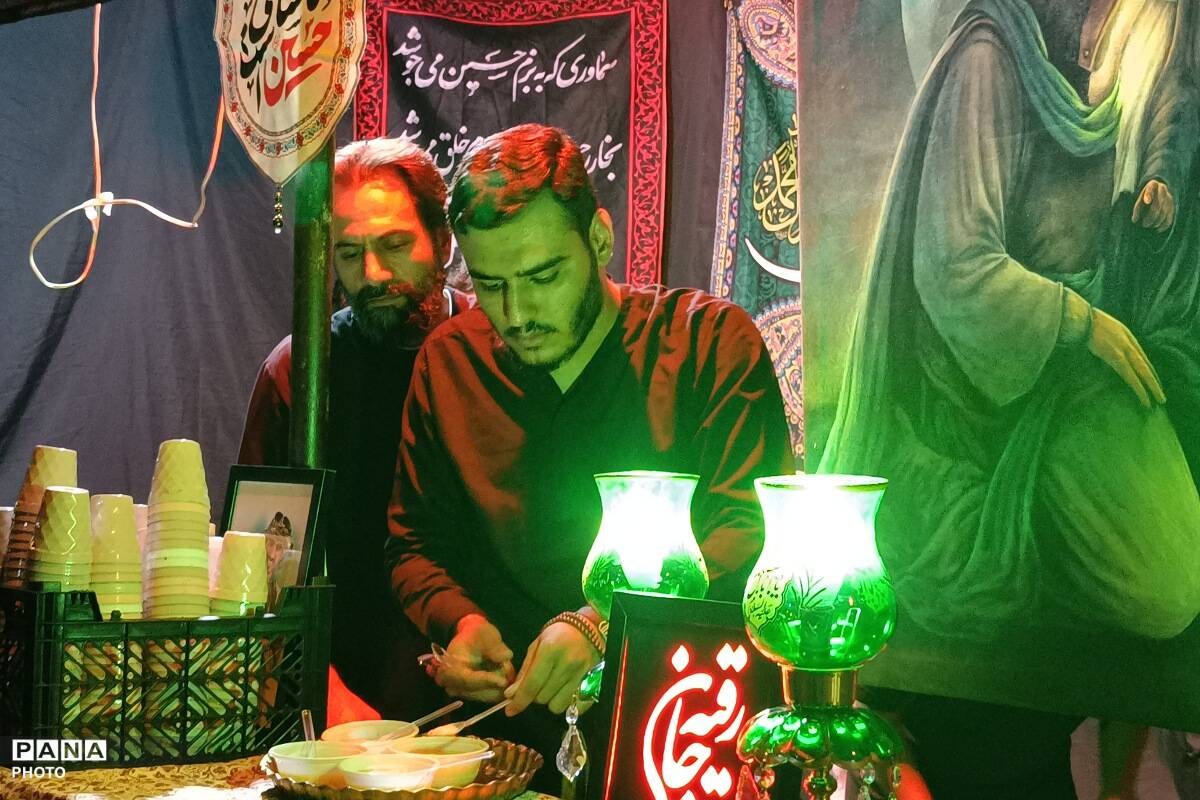 رودهن در سوگ امام شهید؛ اجتماع شبانه مردم و برپایی موکب «رقیه جان(س)»