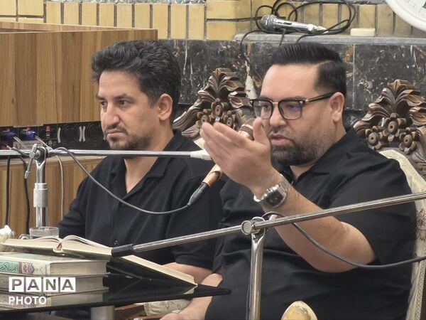 قرائت قرآن‌آموزان ساوجبلاغ در مسجد ولی عصر 