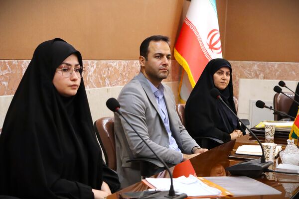 هم‌افزایی نیروهای پرورشی قطب پرند در نشست تخصصی رباط‌کریم