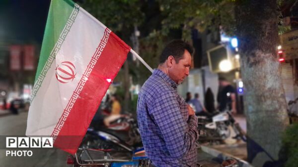 طنین دعای استغاثه در شب‌های مسجد جامع با حضور قلب مؤمنان