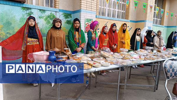 جشنواره لباس و غذاهای محلی در شهر قنوات 