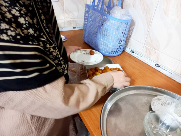 دیدار دانش‌آموزان انجمن اسلامی دبیرستان فاطمه الزهرا با همسر شهید علیرضا جمیلی شیروان