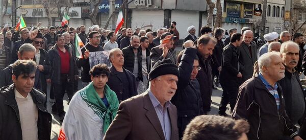 اجتماع بزرگ مردم فردیس همزمان با سراسر کشور در راهپیمایی 22 دی