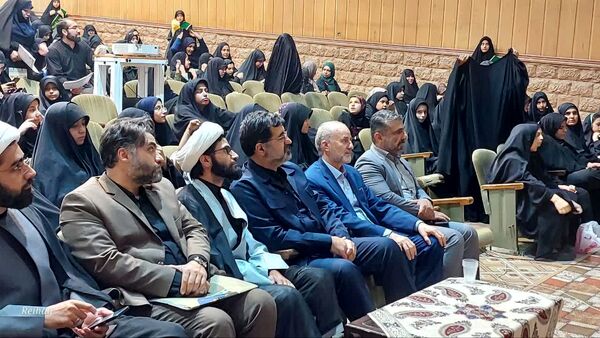 همایش دختران فاطمی در مجتمع فرهنگی نور قم