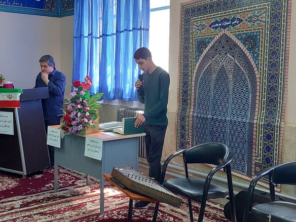 مراسم تجلیل از ستارگان دبیرستان عابدینی خرم ملارد 