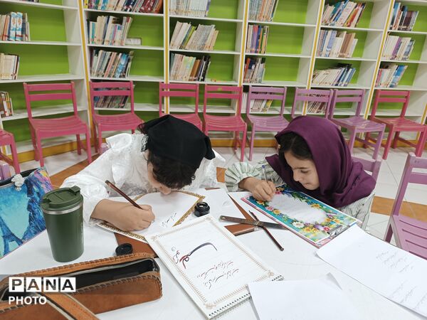فردوسی در قاب هنر کودکان فارسان