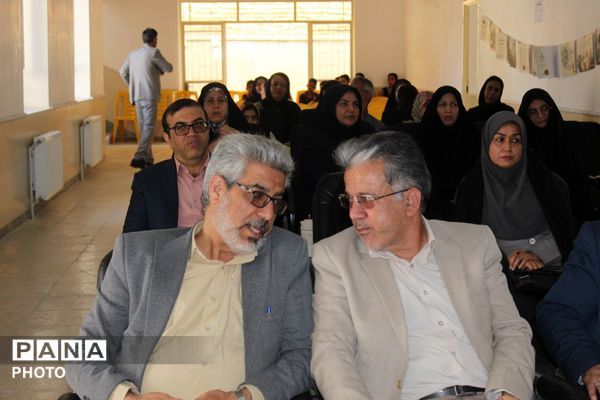 افتتاح دبستان پسرانه با حضور وزیر آموزش و پرورش