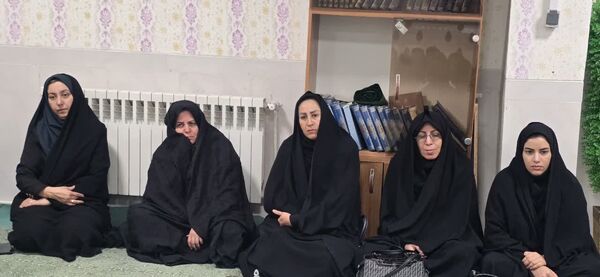 برگزاری مراسم بزرگداشت خانواده شهید تشکری در دبیرستان شاهد فردوس