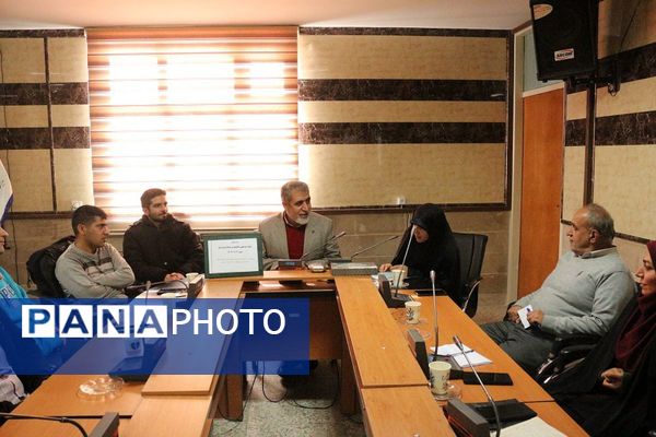 تشکیل ستاد دهه فجر در آموزش و پرورش فیروزکوه با هدف برنامه‌ریزی منسجم برای ترویج ارزش‌های انقلاب در مدارس