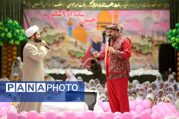 جشن تکلیف 2 هزار نفری دختران سراسر کشور در قم