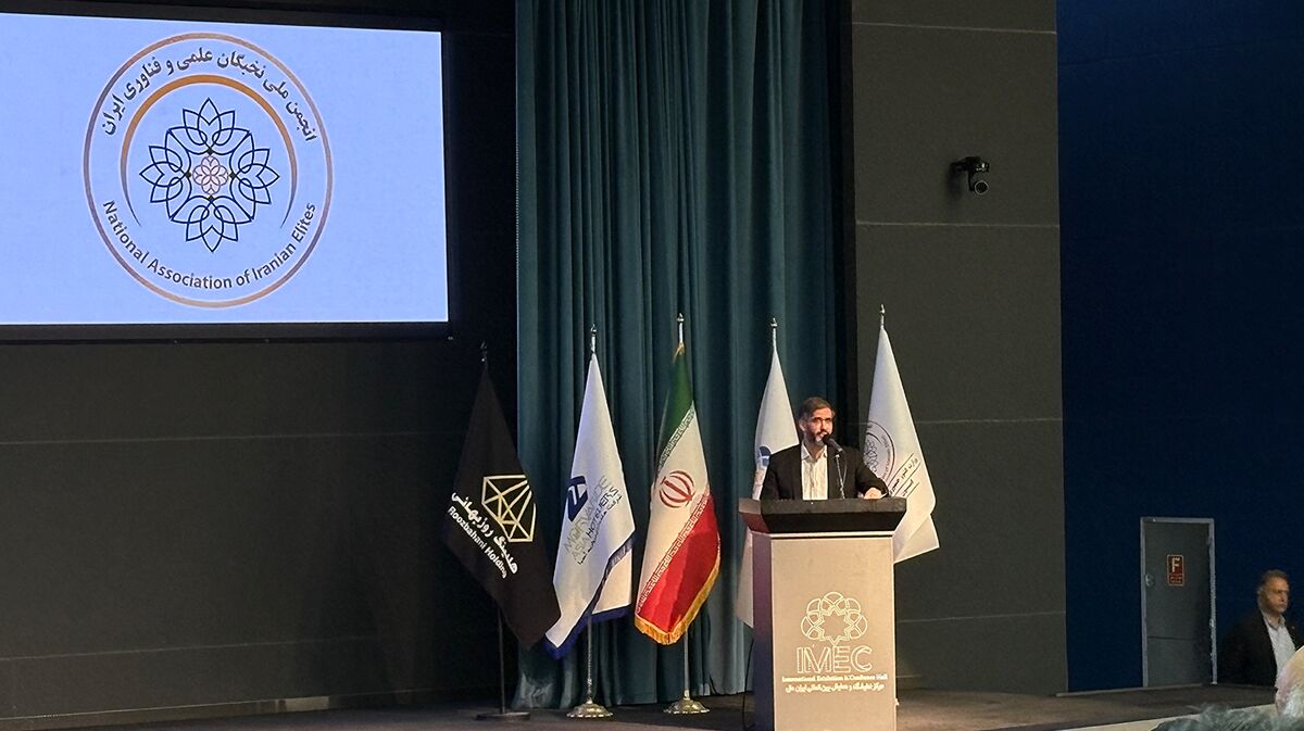 نخبگان، راه‌سازان آینده ایران/ لزوم پیوند نخبگان با اقتصاد کشور