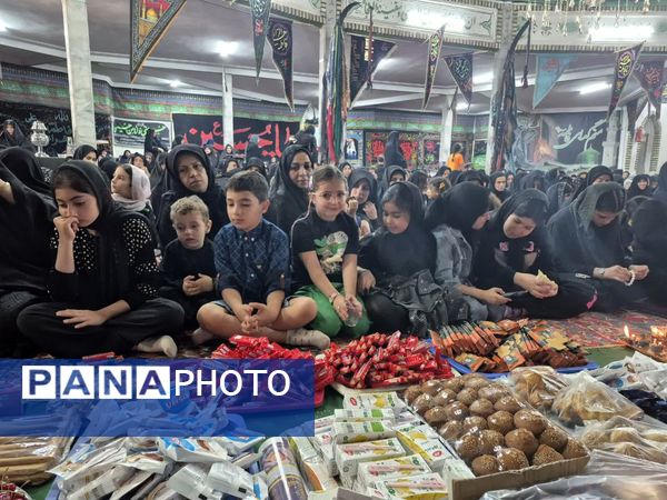 مراسم شیرخوارگان حسینی در بلده