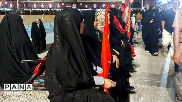 مراسم «اربعین قرآنی‌ترین رهبر جهان اسلام» در میدان شهدا مشهد 