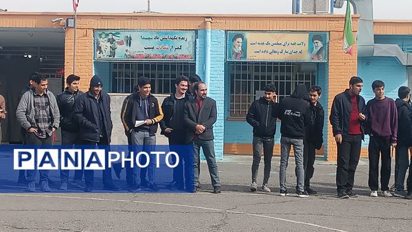 روز سوم  از مسابقات گل کوچک دبیرستان شاهد ابوذر غفاری نیشابور