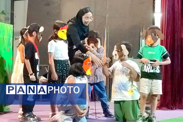 آیین اختتامیه مدرسه خلاقیت ماورا در قائمشهر