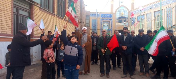 حضور پرشور مردم جلگه رخ در راهپیمایی بزرگداشت ۲۲ بهمن ماه