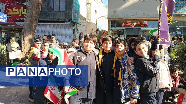 راهپیمایی یوم الله روز 13 آبان