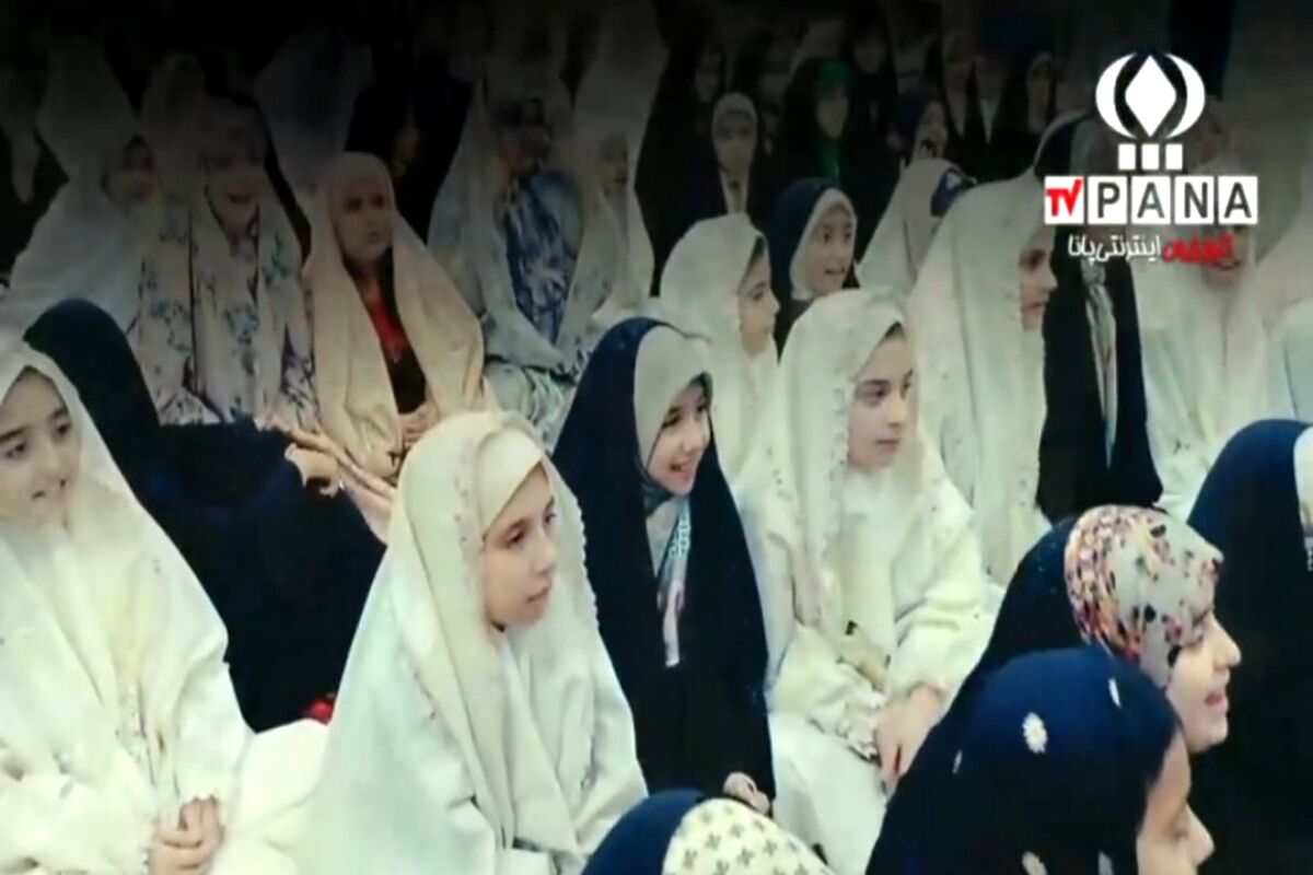 حضور امام جمعه و رئیس آموزش و پرورش جاجرم در جمع معتکفین دختر 