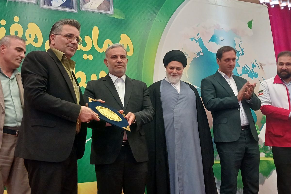 همایش هفته محیط زیست در بهارستان دو