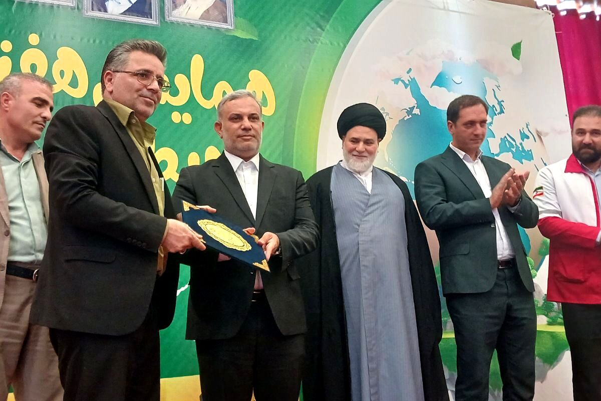 همایش هفته محیط زیست در بهارستان دو