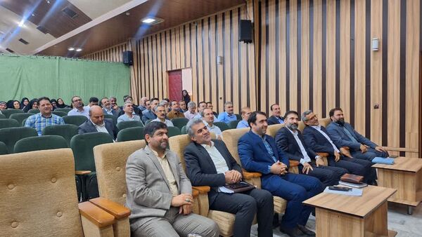 جلسه تخصصی مدیران مدارس آموزش‌وپرورش ناحیه 1 کرج