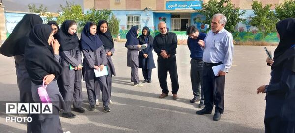 بازدید از حوزه‌های امتحانات نهایی و روند ثبت نام دانش آموزان در شهرستان مرزی کلات 