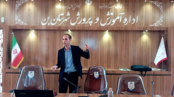 نشست توانمندسازی مدیران و مشاوران مدارس بن با محوریت پیشگیری از آسیب‌های اجتماعی