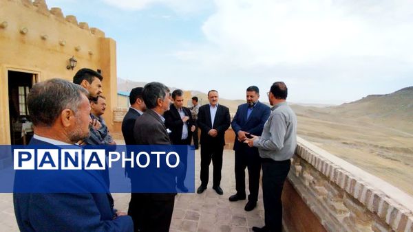 بازدید نماینده مجلس شورای اسلامی و عضو کمیسیون آموزش مجلس از مدارس بخش زاوین کلات