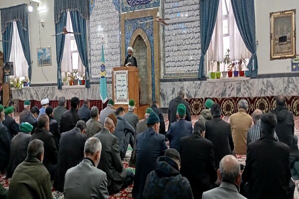 اقامه نماز جمعه در شهر بار نیشابور