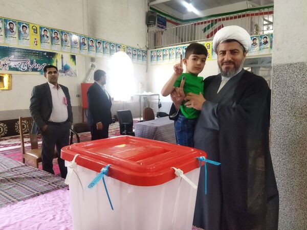 انتخابات چهاردهمین دوره ریاست‌جمهوری در شهر راز