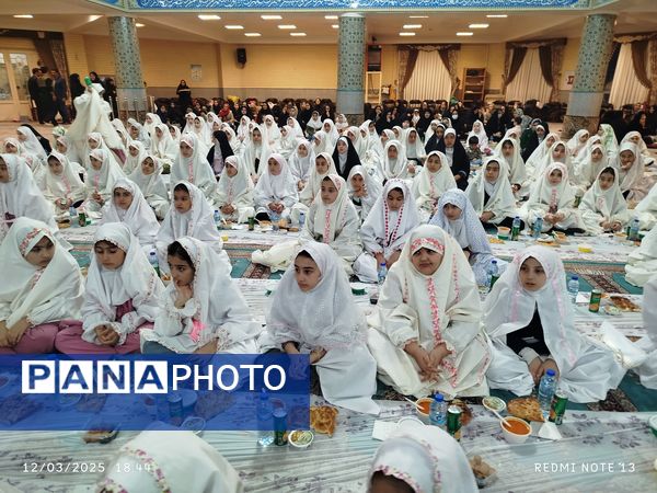 جشن بزرگ دختران روزه اولی‌ در ورزقان