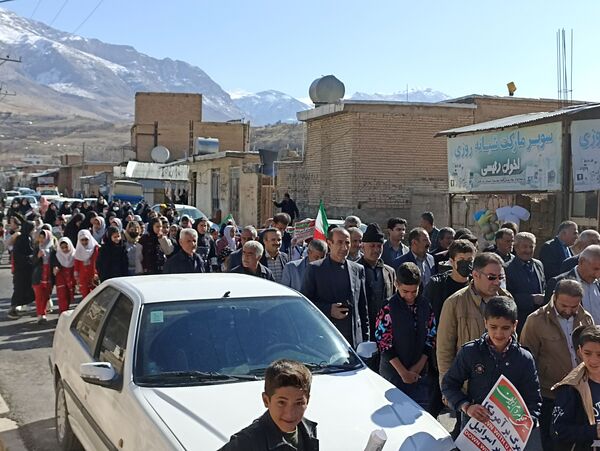 حضور پرشکوه مردم حماسه ساز بن در راهپپیمایی ۲۲ بهمن