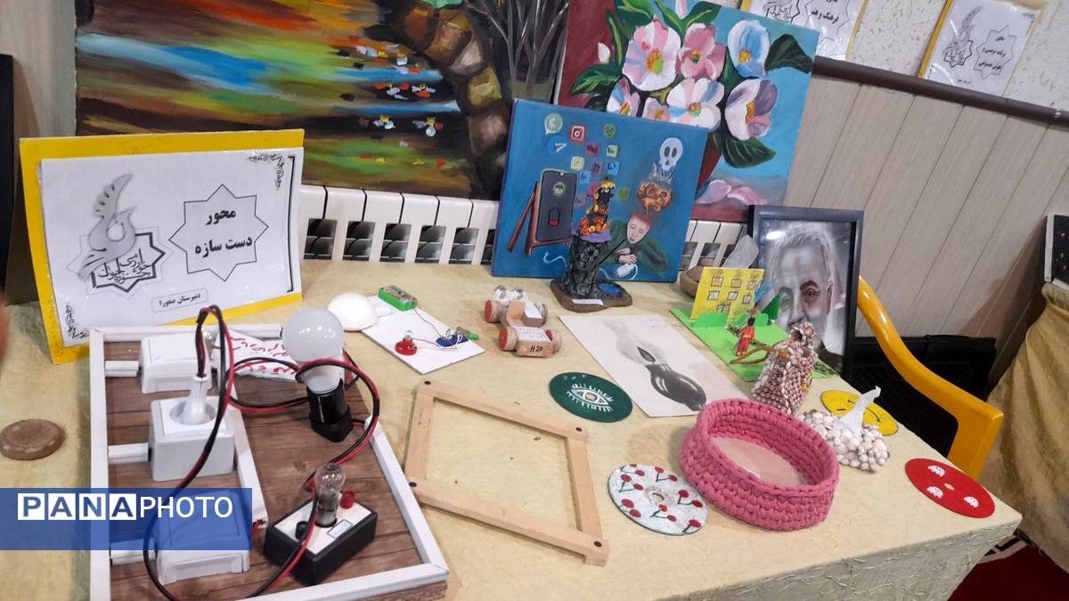 افتتاحیه جشنواره خوارزمی در دبیرستان صفورا 