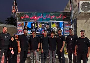  مراسم باشکوه شب تاسوعا در مسجد صاحب‌الزمان (عج) دولت‌آباد مرکزی