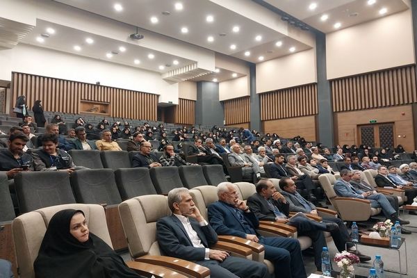 مراسم تقدیر از مشاورین و معاونین پرورشی مدارس ناحیه سه مشهد